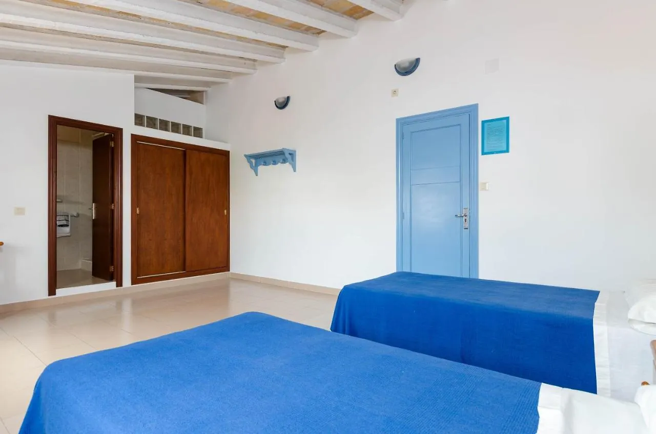 Hostal Marina Cala Ratjada  Guest house