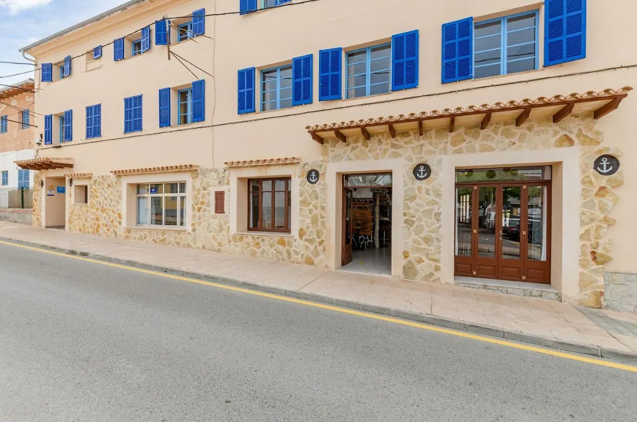 Hostal Marina Cala Ratjada  Guest house